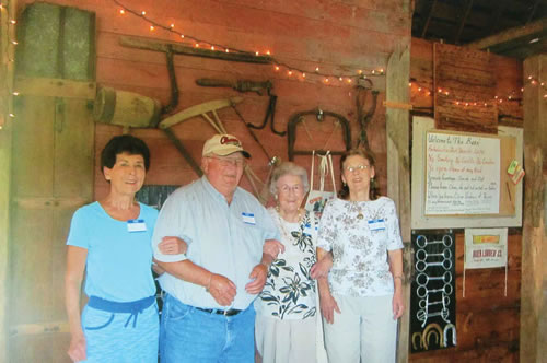 Fillmore County Journal - Nelson family reunion held in Mabel