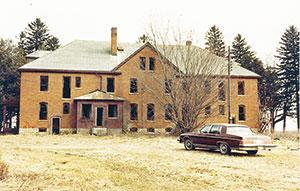 Fillmore County Journal- Peering at the Past