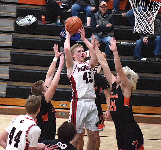 Solum shoots over Burros player