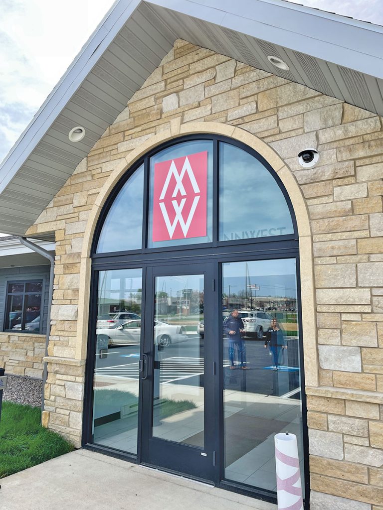 Minnwest Bank deepens roots in Spring Valley, opens combined facility