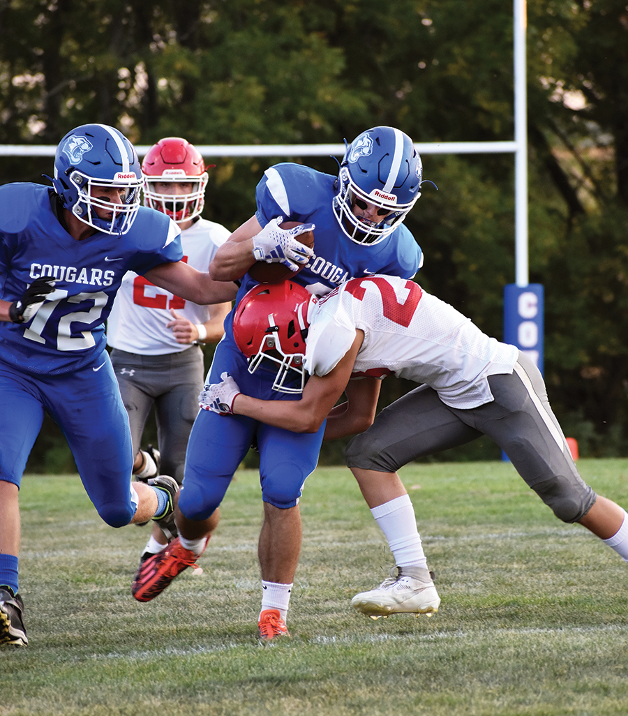 Football: Hurricanes Stun Cougars in Blowout Win