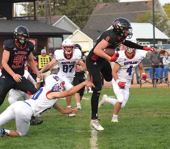 Football: Spring Grove Dominant, But Wins by Only One