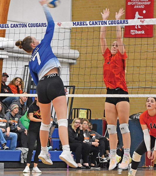 Volleyball: #2 Cougars Clinch 26th Straight SEC Title