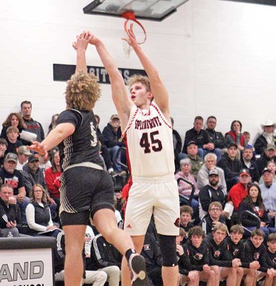 Kingsland's Jayden Brink vs Spring Grove's Elijah Solum