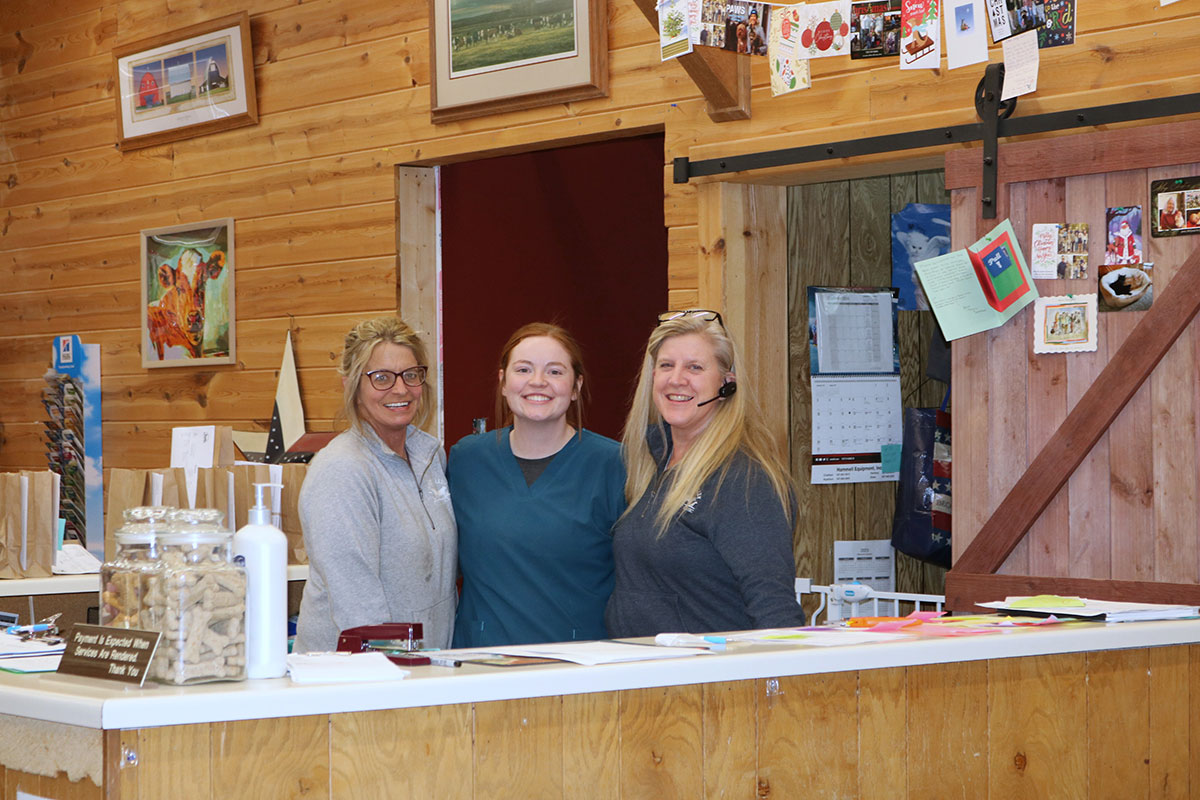 Chosen Valley Vet Front Desk