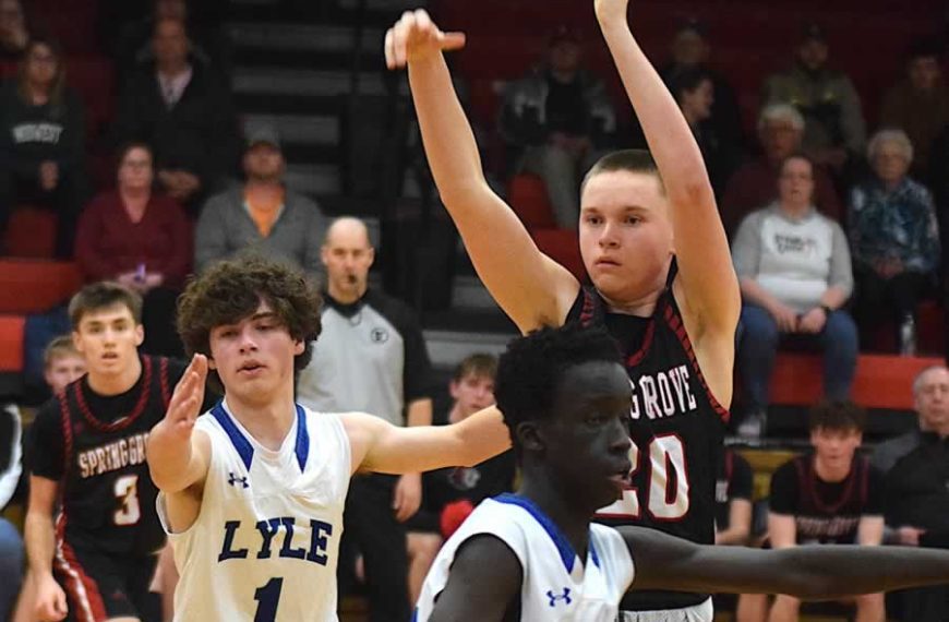 Spring Grove Boys Clinch Crown, Bury L/P with Early 3-Point Avalanche