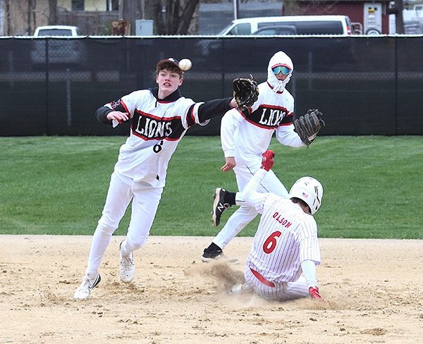 Zach Olson steals second