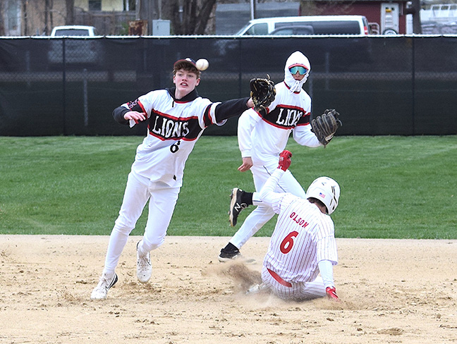 Zach Olson steals second