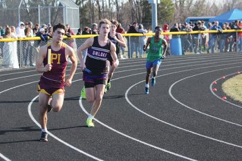 Carter Glynn in the 4x800