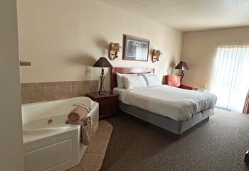 Four king jacuzzi rooms are available at The Sawmill Inn. Photo by Wanda Hanson