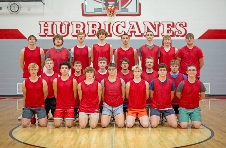 Houston boys basketball beat LeRoy-Ostrander 86-57 to clinch the SEC-East basketball title. It is the Hurricanes’ first boys SEC title ever, and first league crown period since 1987. They are 12-4 in the SEC, 16-8 overall. Photo by Emma Geiwitz