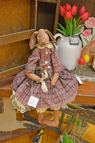 Something for everyone at Harmony’s newest antique mall, Stardust Retro Revival. Photo by Charlene Corson Selbee