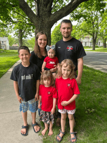 The Fenskes (Eli, 10; Emilie; Lily, 4; Josie, 6; and Noah) enjoy spending time together and all work to make Fenske’s IBA successful. Photo by Wanda Hanson