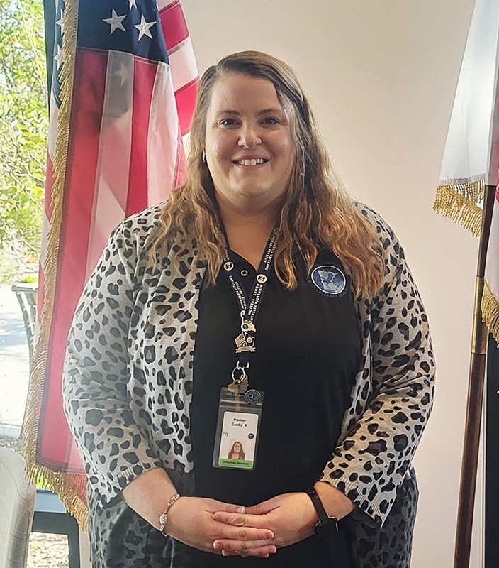 Gabby Kinneberg loves her job at the veterans home. Photo by Hannah Wingert