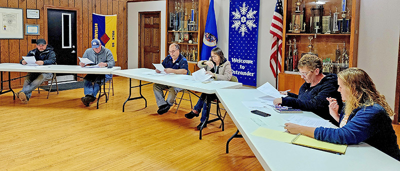 Mayor Stephanie Start, second from right, attends her final council meeting on November 4 as she prepares to resign her position. Councilmember Dan Hellerud will serve as acting mayor until a replacement is appointed. Photo by Zech Sindt