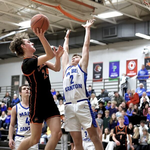 Mabel-Canton’s Brevyn Tollefsrud is focused to stop Lanesboro’s Nick Taylor, but the latter and his team are the ones locked in, knocking off Lewiston-Atltura 69-57 and the Cougars 60-42. The Burros (8-2, 14-3) continue to lead the SEC-East over nearest foe, the Cougars (7-4, 12-6). Photo by Craig Johnson