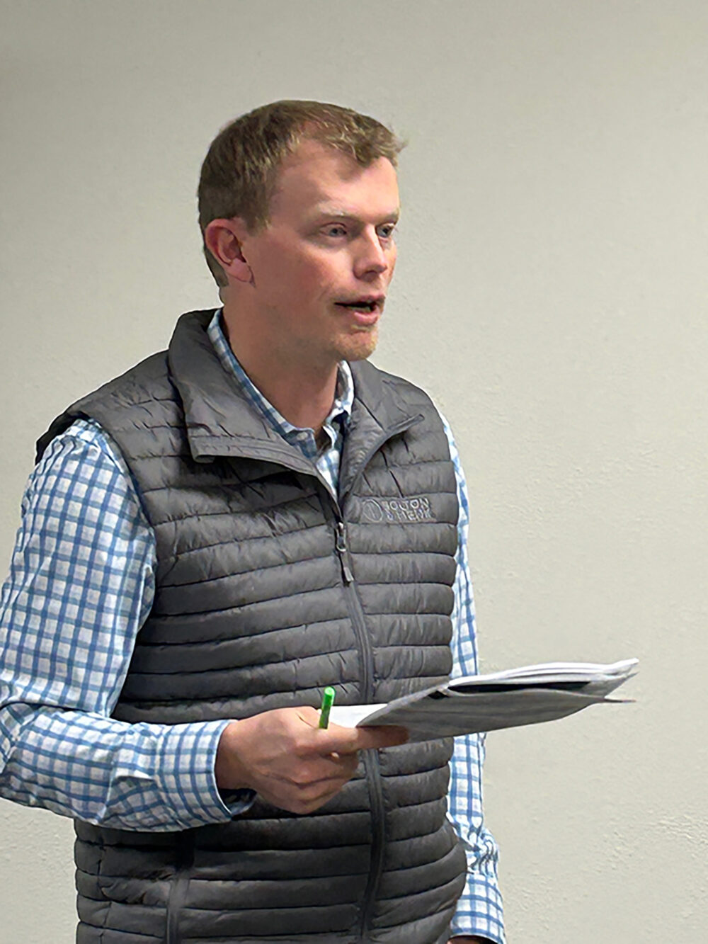 Bolton & Menk’s Derek Olinger updated the council on the Spruce Street project. Photo by Wanda Hanson