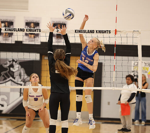 Volleyball: Morken Wins #900, M-C’s Week Includes HCA Tourney Title